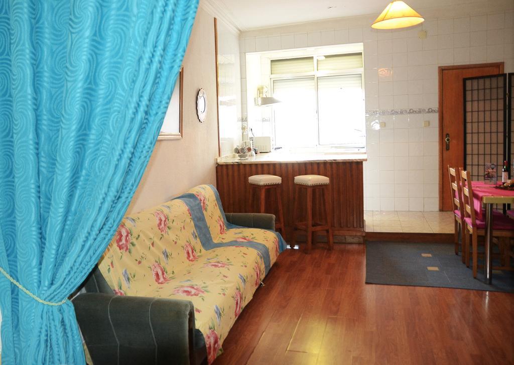 Blue Door 105 Belmonte St. Central Oporto