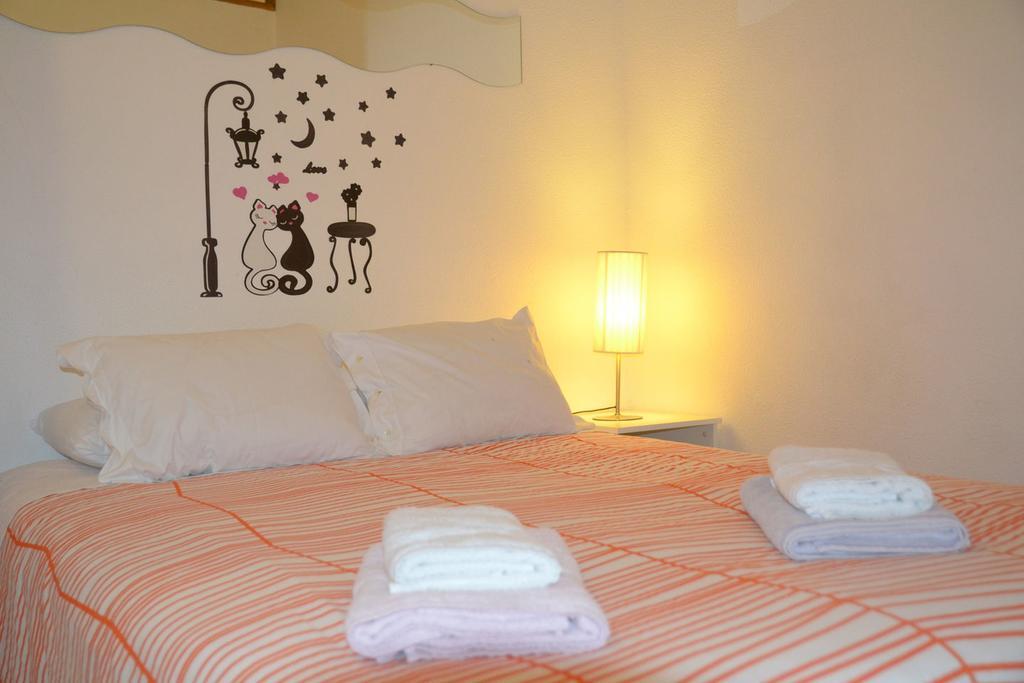 Blue Door 105 Belmonte St. Central * Oporto
